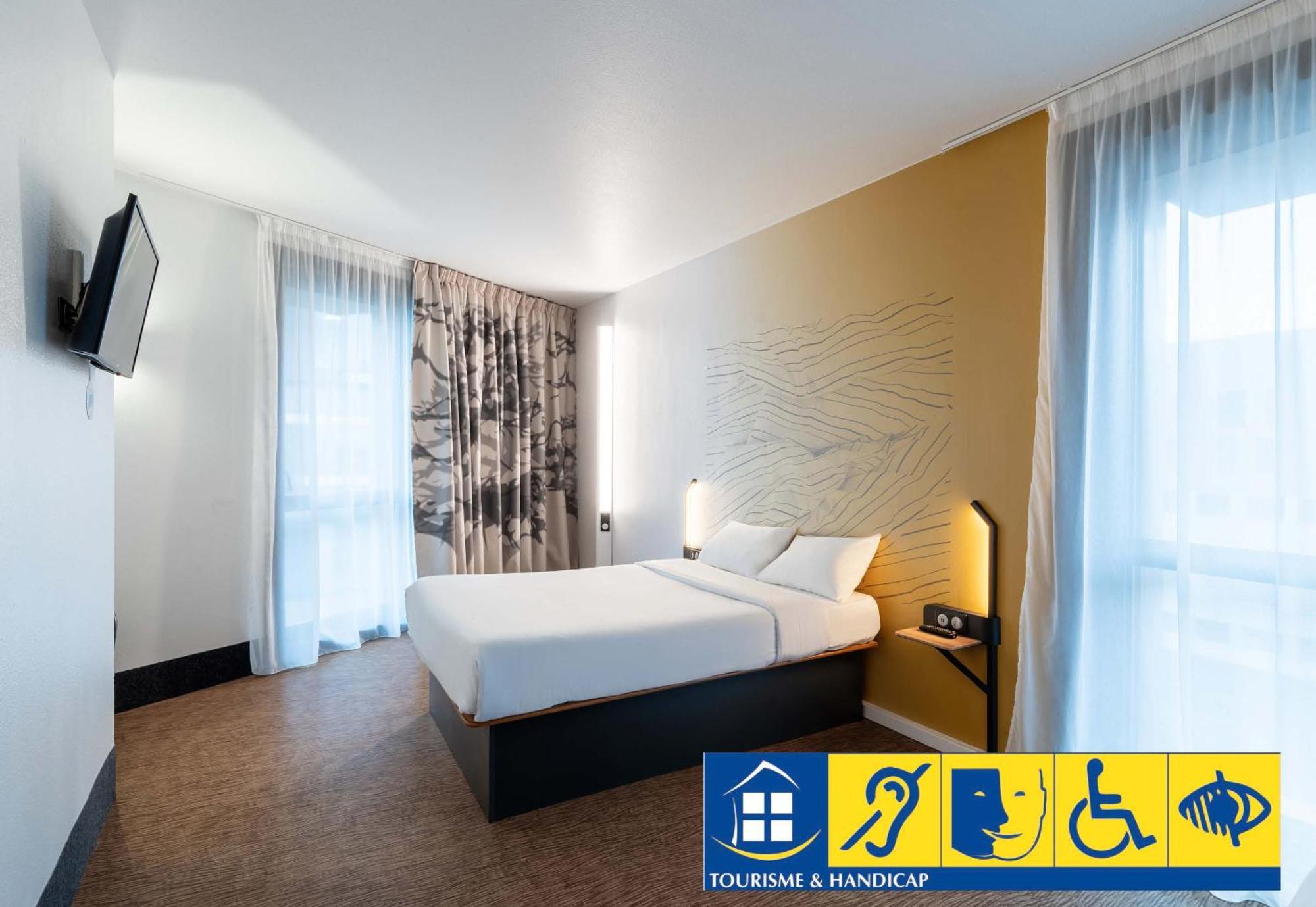 B&B Hotel Lille Grand Stade 발뇌브다스크 외부 사진