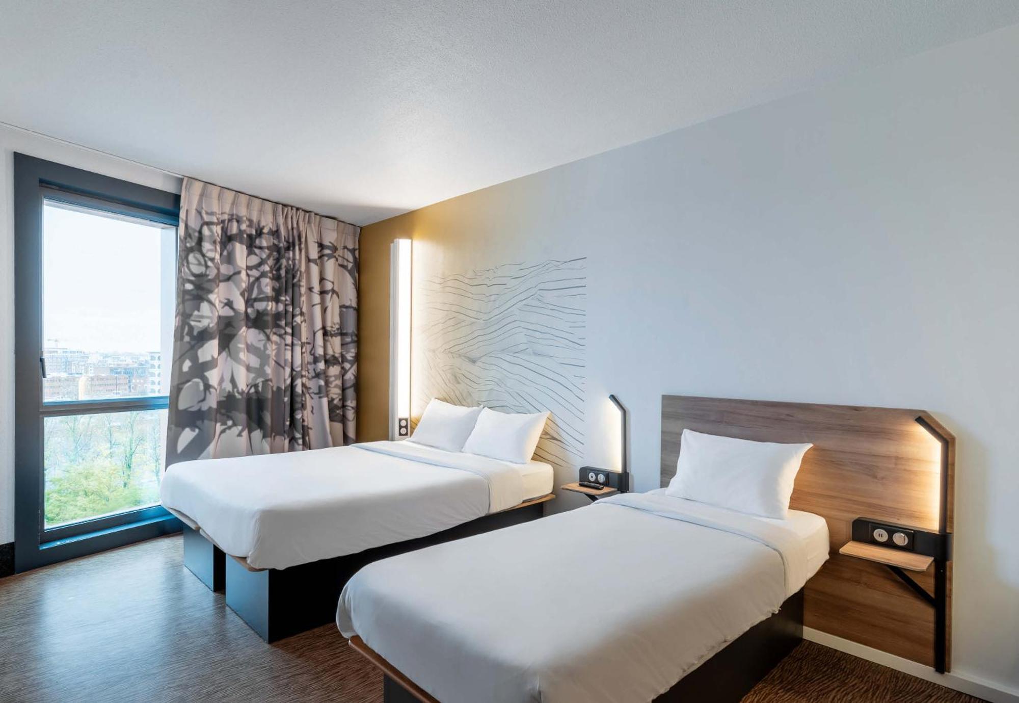 B&B Hotel Lille Grand Stade 발뇌브다스크 외부 사진