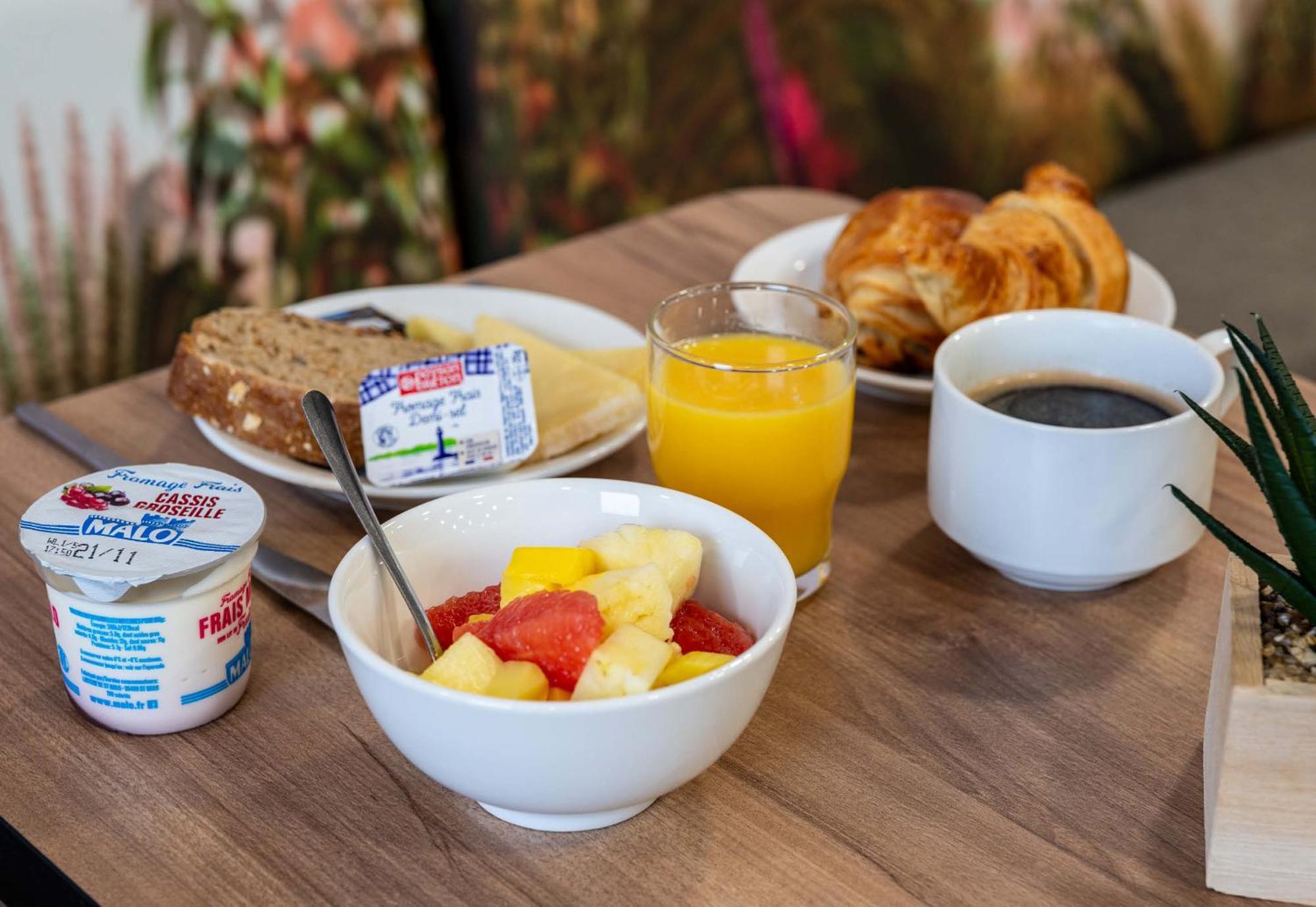 B&B Hotel Lille Grand Stade 발뇌브다스크 외부 사진