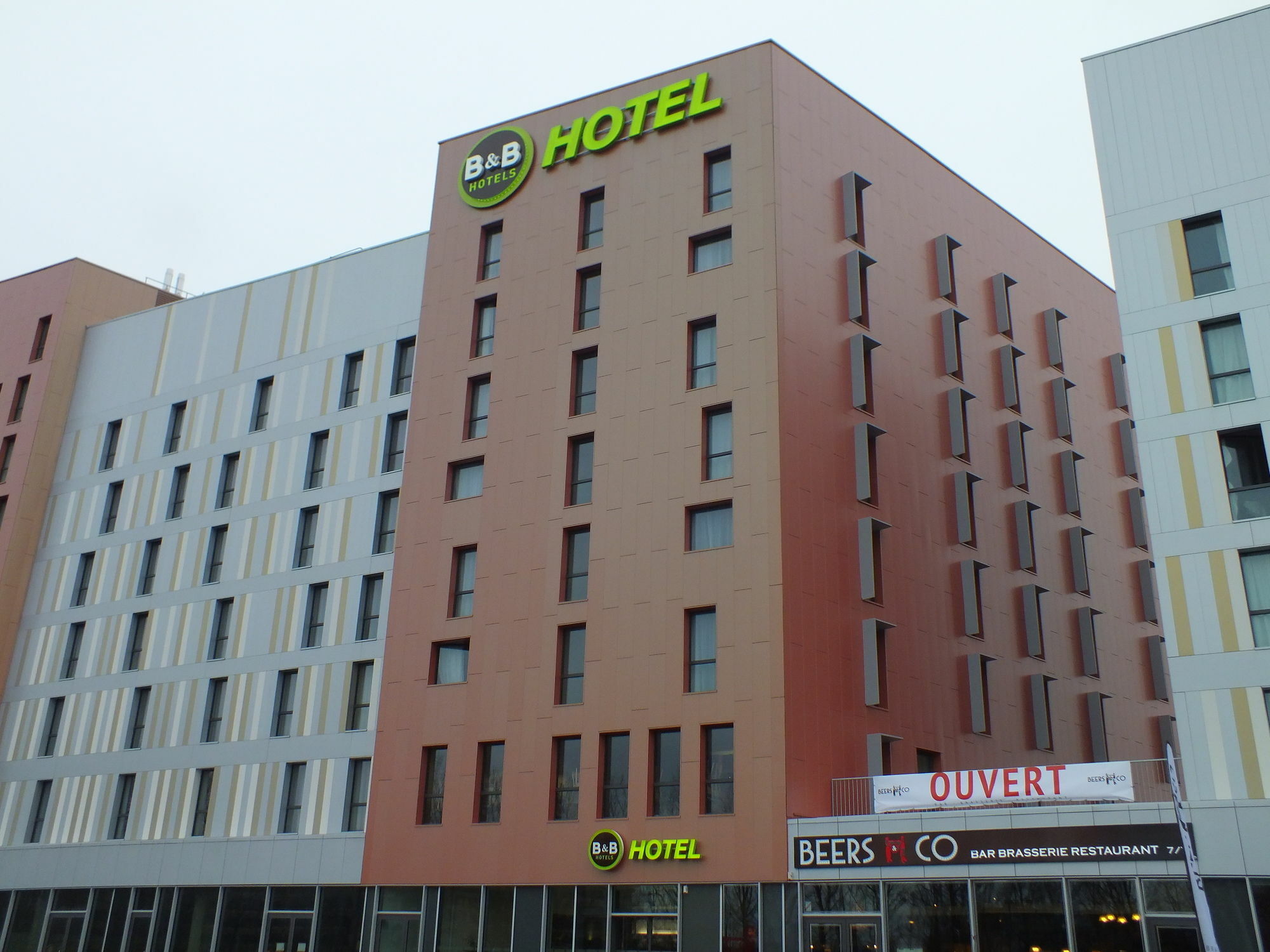 B&B Hotel Lille Grand Stade 발뇌브다스크 외부 사진